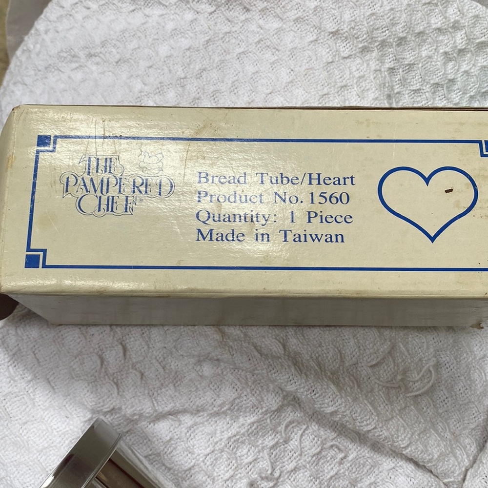 The Pampered Chef Valtrompia Bread Tube